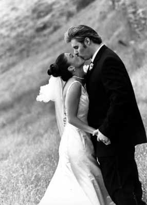wedding kiss © 2003 Rosane Zenha